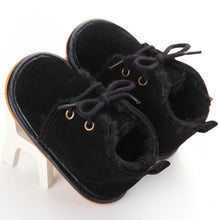 Load image into Gallery viewer, NEWBORN BABY WINTER BOOTS